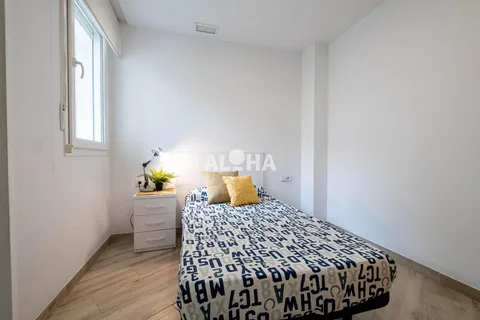 Pis de 1597 m² a Alfara del Patriarca