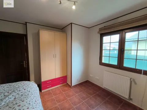 Casa de 140 m² a Hazas de Cesto