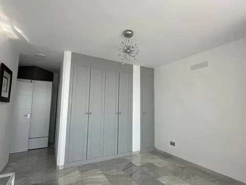 Pis de 380 m² a Estepona