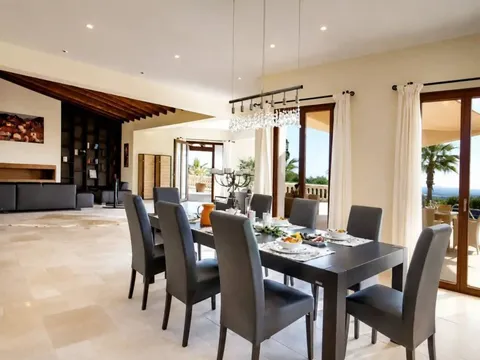 Casa de 50500 m² a Alaró