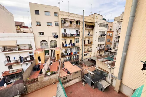Room for rent, Barcelona (4/15)