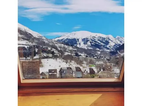 Wohnung 92 m² in Naut Aran