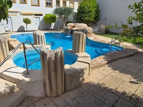 Pis de 80 m² a Oriola