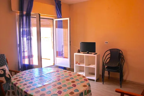 Chambre à louer, Cáceres