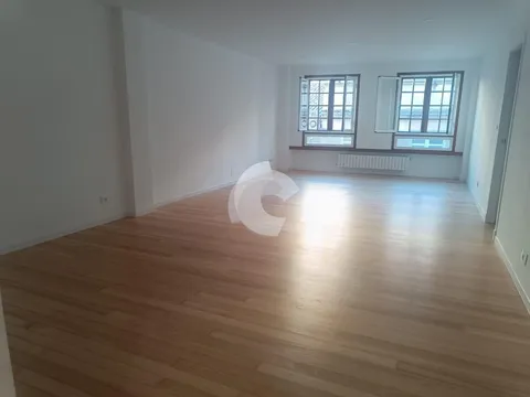 Wohnung 90 m² in Ourense