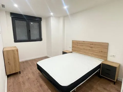 Wohnung 80 m² in Alberic