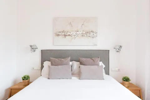 Квартира 100 м² в Барселоне