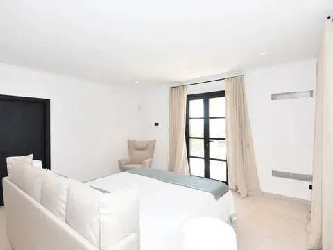 Casa de 617 m² a Campos