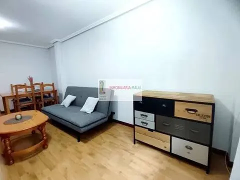 Pis de 75 m² a Oviedo
