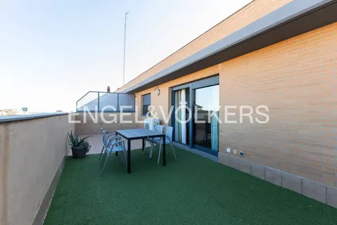 Pis de 85 m² a València