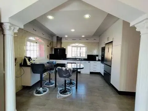 Casa de 250 m² a Casares