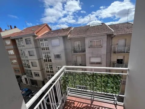Pis de 108 m² a Ourense