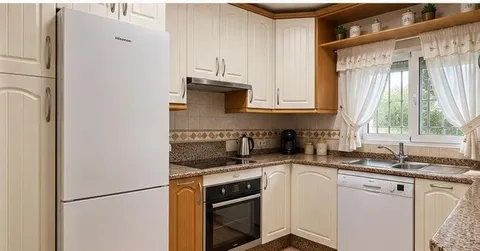 Casa de 211 m² a Valdelaguna (2/6)