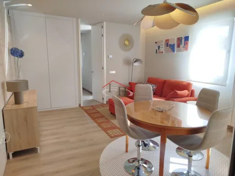Pis de 50 m² a Lleó (2/11)