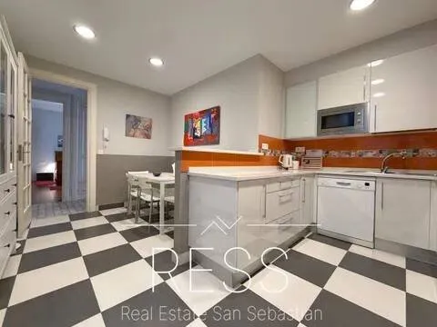 Pis de 136 m² a Sant Sebastià