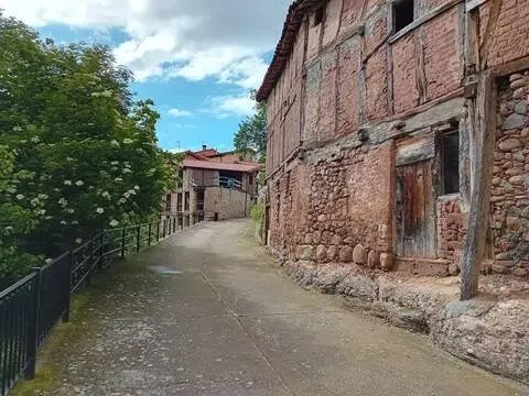 Habitació de lloguer, Ledesma de la Cogolla
