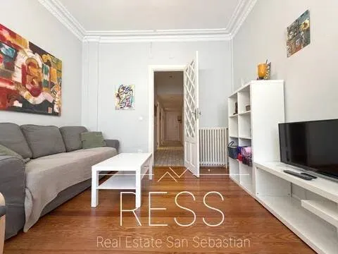 Pis de 136 m² a Sant Sebastià