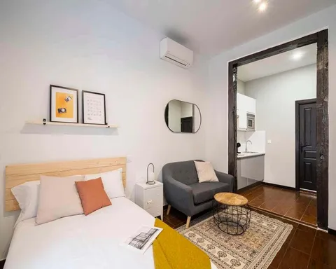 Room for rent, Madrid