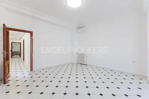 Pis de 134 m² a València