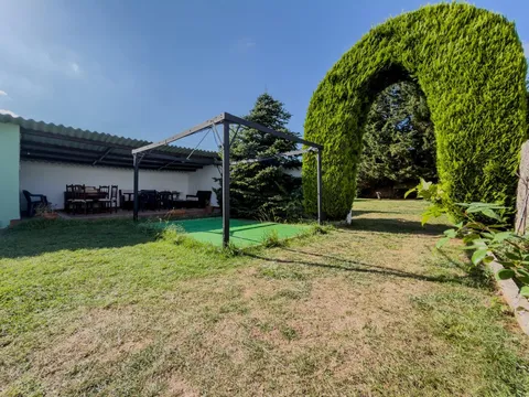 Casa de 226 m² a Camargo