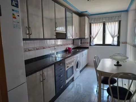 Flat 115 m² in Valverde de la Virgen