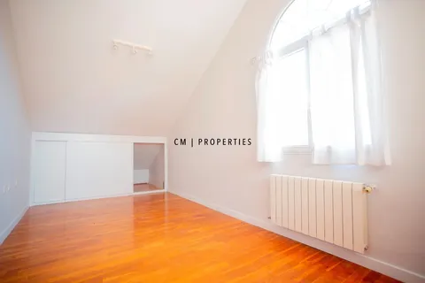 Casa de 239 m² a Paterna