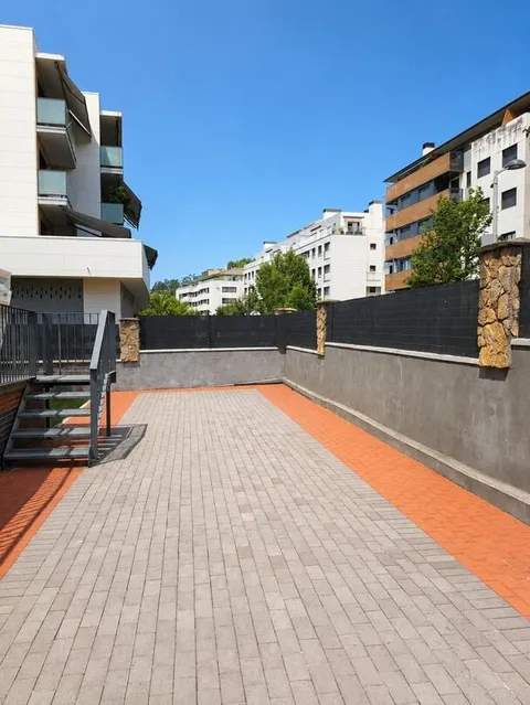 Wohnung 65 m² in Urduliz
