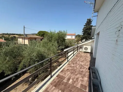 Casa de 206 m² a Santa Eulàlia de Ronçana (4/50)