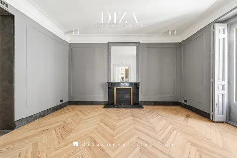 Flat 219 m² in Madrid (4/28)