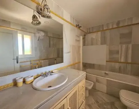 Pis de 200 m² a San Roque