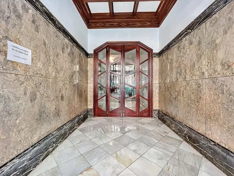 Pis de 189 m² a València