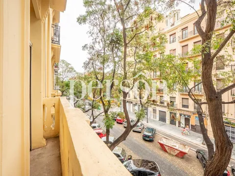 Pis de 81 m² a València