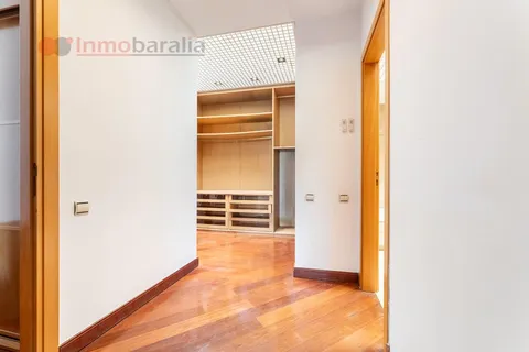 Pis de 800 m² a Pozuelo de Alarcón