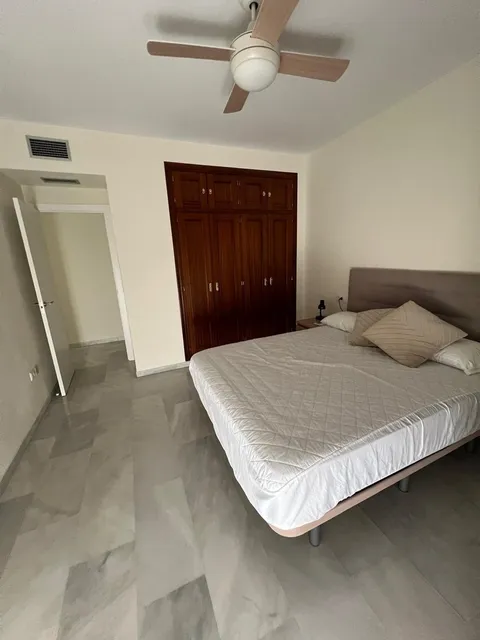 Wohnung 90 m² in Sevilla