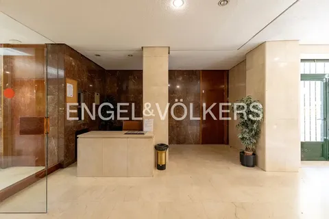Wohnung 148 m² in Madrid