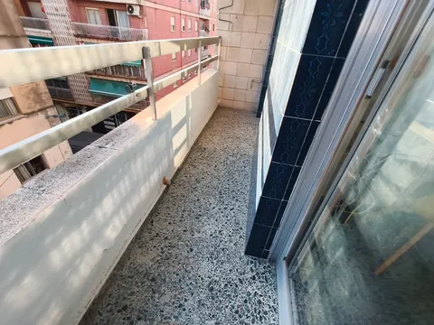 Habitació de lloguer, Burjassot