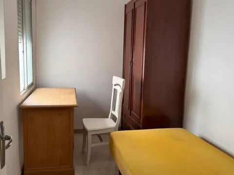 Pis de 80 m² a Còrdova