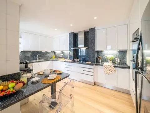 Pis de 350 m² a Marbella