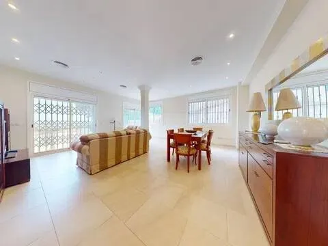 Casa de 291 m² a Castelldefels