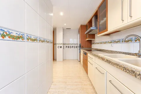 Wohnung 128 m² in Valencia