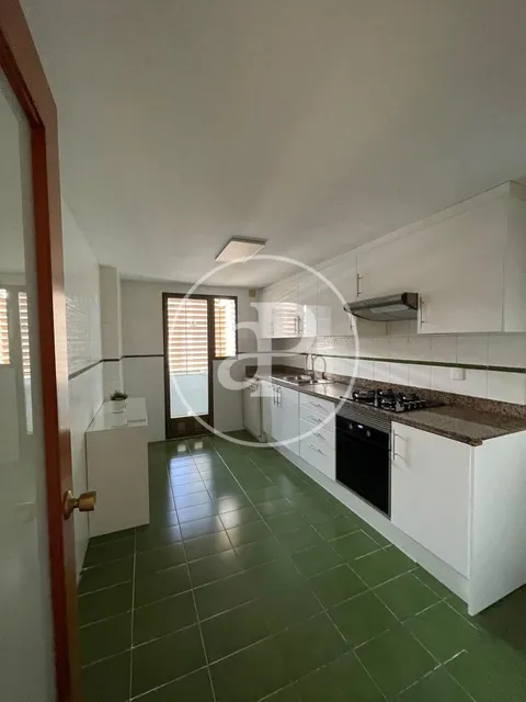 Wohnung 112 m² in Valencia