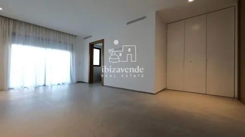 Дом 595 м² в Santa Eulària des Riu
