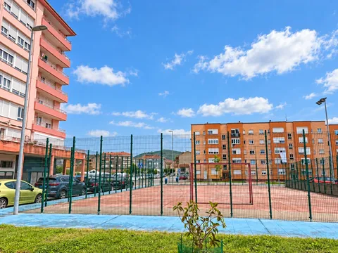 Pis de 78 m² a Los Corrales de Buelna