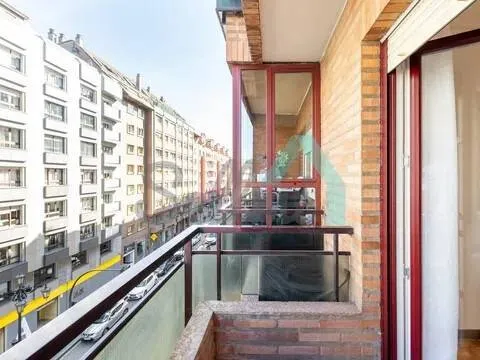 Appartamento 102 m² a Oviedo