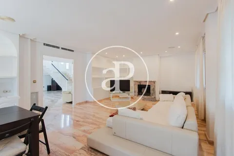 Haus 500 m² in l'Eliana (2/47)