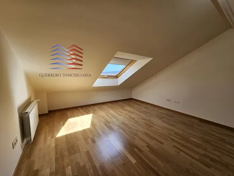 Pis de 147 m² a Ourense