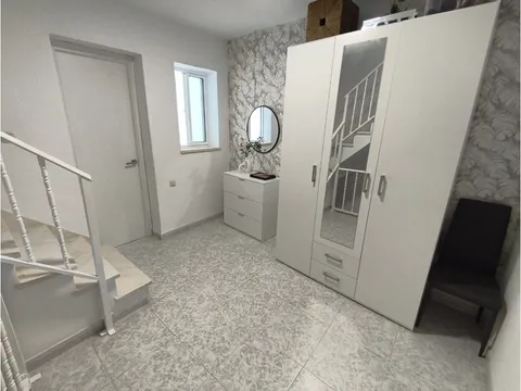 Casa de 71 m² a Árchez