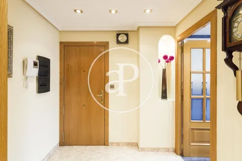 Wohnung 110 m² in Valencia