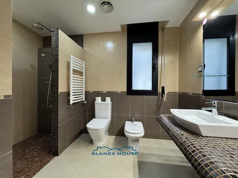 Maison 254 m² à Palafolls