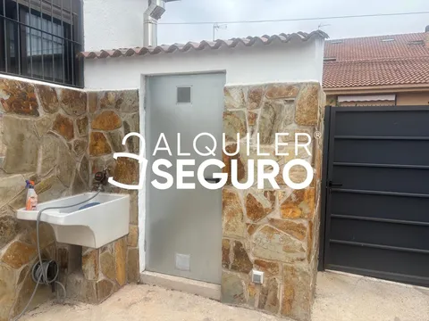 Haus 100 m² in Lozoyuela-Navas-Sieteiglesias